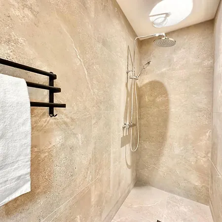 Apartamento La Rose Pastel - Parking - Central Mont de Marsan